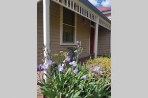 Kenmaur Cottage, Kyneton